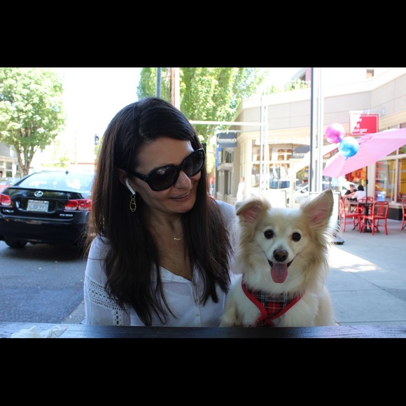 Meet your Posher, Erin 💕💕💕 - Picture 5 of 5